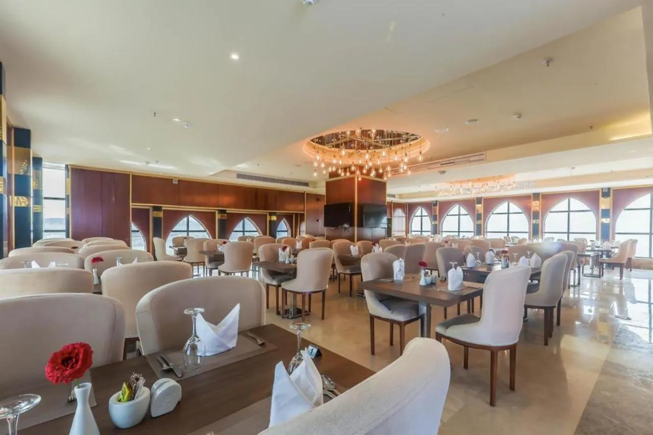 Capital O 296 Jeddah Oasis Hotel